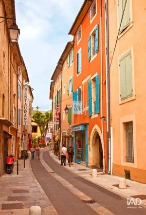 Appartement à ORANGE (84100)