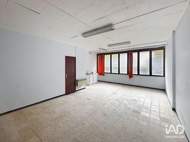 Local commercial 61 m² · à Martigues · 61 m² · 80 000 €