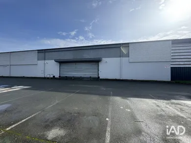 Boutique/Local commercial à MIREBEAU (86110)