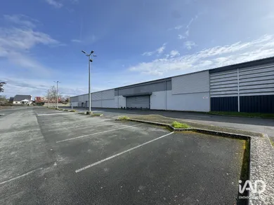 Boutique/Local commercial à MIREBEAU (86110)