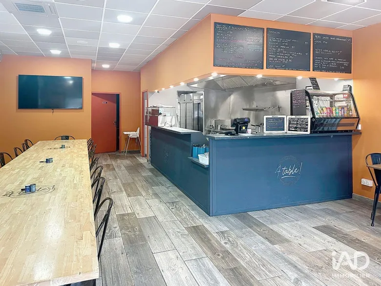 Restauration rapide à CARNOUX-EN-PROVENCE (13470) · 76 m² · 110 000 €