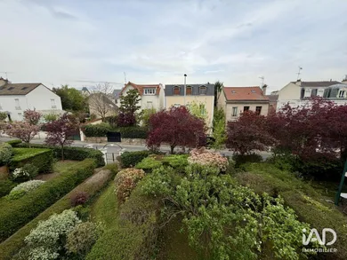 Apartment in BOIS-COLOMBES (92270)