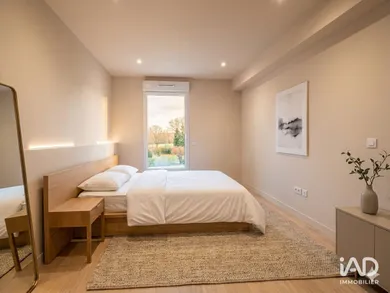 Apartment in VANNES (56000)