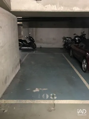 Parking à PARIS (75020)