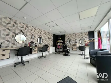 Boutique/Local commercial à CONDÉ-SUR-VIRE (50890)