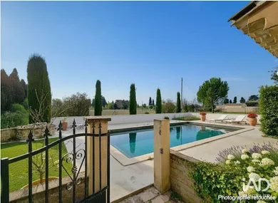 House in CAMARET-SUR-AIGUES (84850)