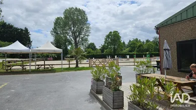 Commercial walls in MÉRIGNIES (59710)