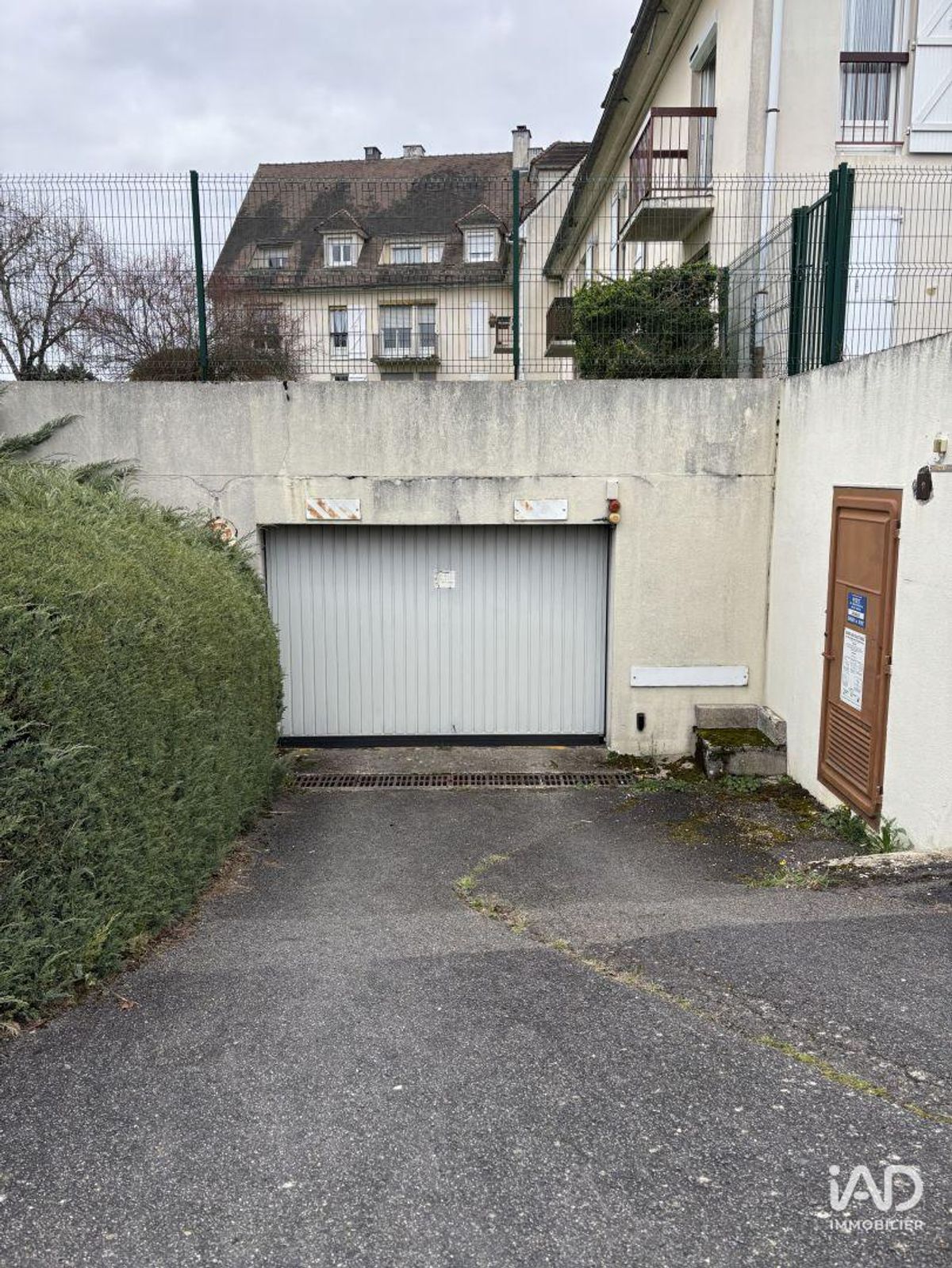 Parking de 25 m² à NEMOURS (77140)