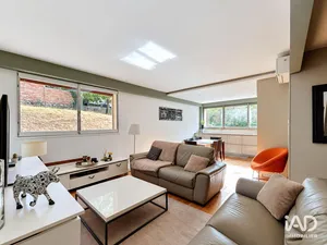 Appartement à GARCHES (92380)