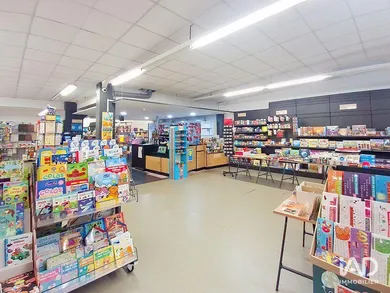 Boutique/Local commercial à MONTAUBAN-DE-BRETAGNE (35360)