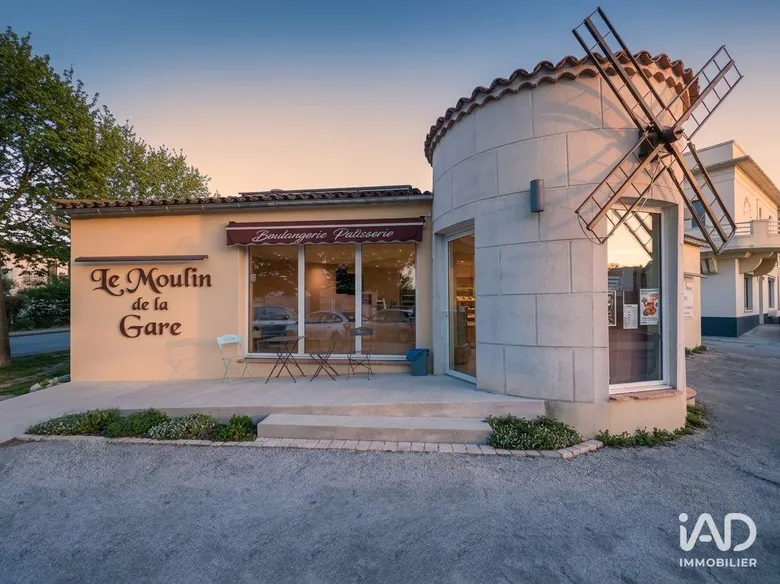 Local commercial 175 m² · à Quissac · 175 m² · 243 000 €