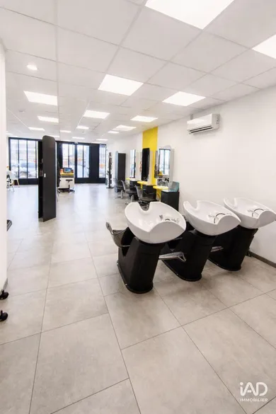 Commercial in VALDAHON (25800)