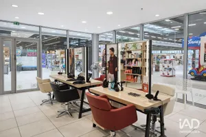 Commercial in HOUTAUD (25300)