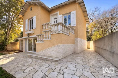 House in ROQUEFORT-LES-PINS (06330)