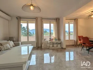 Apartment in AUBAGNE (13400)