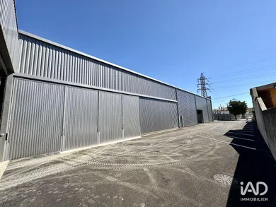 Hangar à ORANGE (84100)
