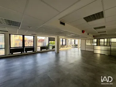 Bureaux à SAINT-CLOUD (92210)