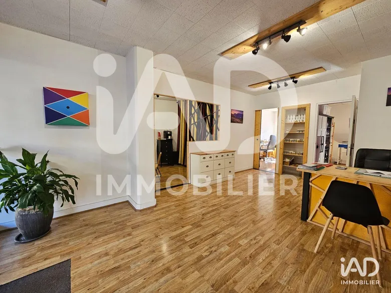 Local commercial 59 m² · à Oloron-Sainte-Marie · 59 m² · 55 500 €