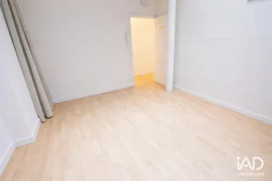 Commercial walls in PARIS (75009)
