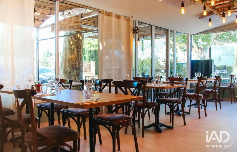 Restaurant à GRAVESON (13690) · 130 m² · 142 000 €