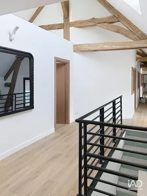 Office in MOISSY-CRAMAYEL (77550)