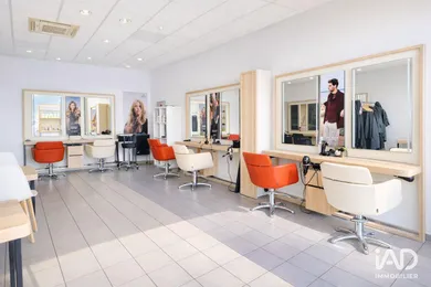 Commercial in MONTCEAU-LES-MINES (71300)