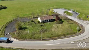 Murs commerciaux à CHAUNAY (86510)