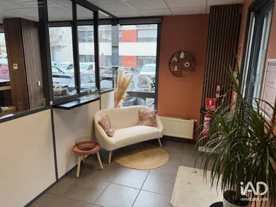 Local d’activité à DÉCINES-CHARPIEU (69150)