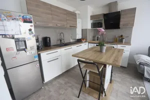 Appartement à VERT-SAINT-DENIS (77240)