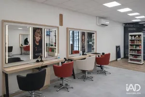 Commercial in EXINCOURT (25400)