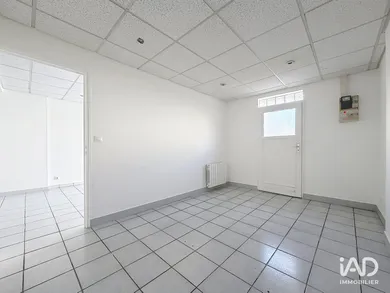 Commercial in NANTES (44300)