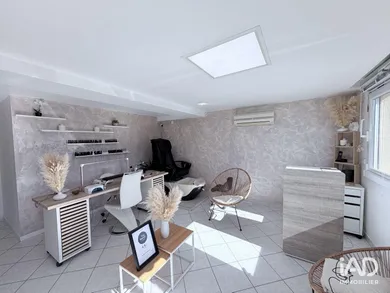 Boutique/Local commercial à ORGEVAL (78630)