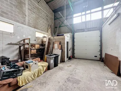 Boutique/Local commercial à TINQUEUX (51430)