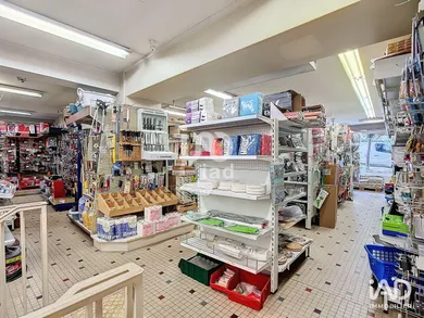 Boutique/Local commercial à CAYLUS (82160)