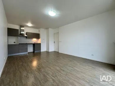 Appartement à VILLECRESNES (94440)