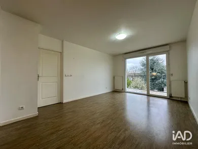 Appartement à VILLECRESNES (94440)
