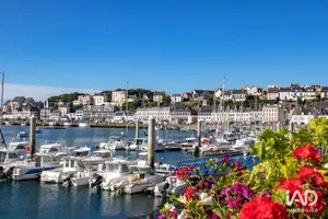 Apartment in AUDIERNE (29770)