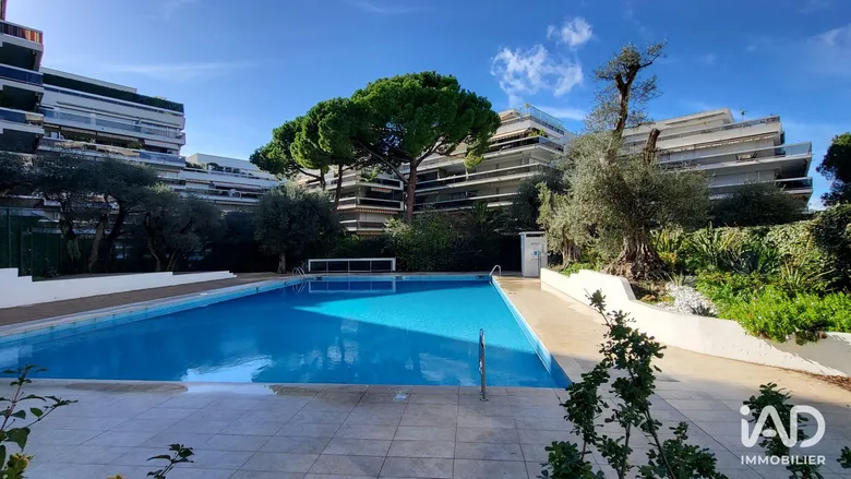Appartement 3 pièces 60 m² · à Antibes · 60 m² · 285 000 €