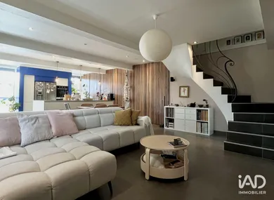 House in CUERS (83390)