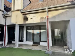Boutique/Local commercial à VERT-SAINT-DENIS (77240)