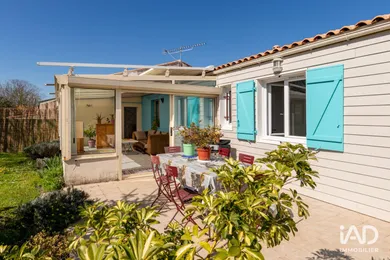 House in SAINTE-SOULLE (17220)