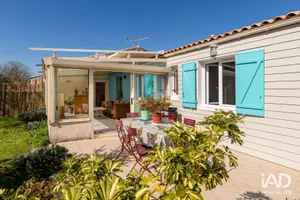 Maison à SAINTE-SOULLE (17220)