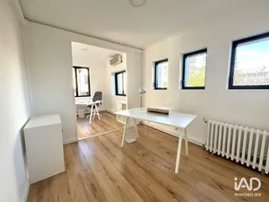 Office in CHAMPAGNE-AU-MONT-D'OR (69410)