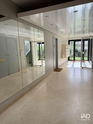 Apartment in COURBEVOIE (92400)