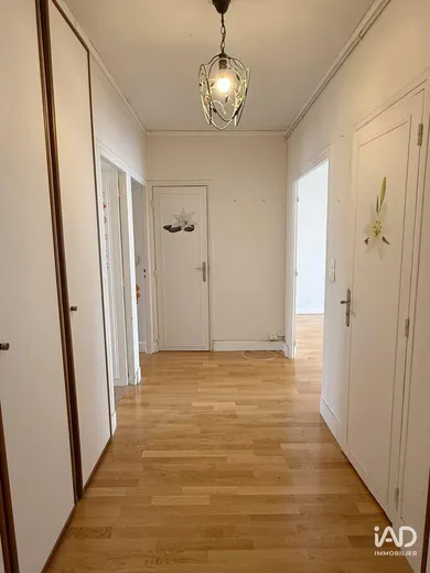 Appartement à COURBEVOIE (92400)
