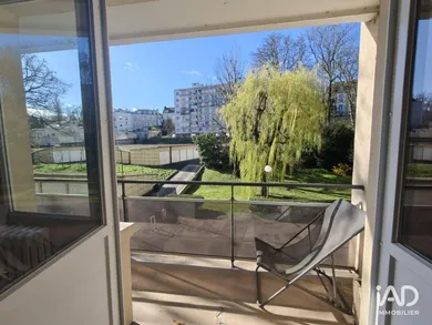 Appartement à SAINT-MAUR-DES-FOSSÉS (94100)