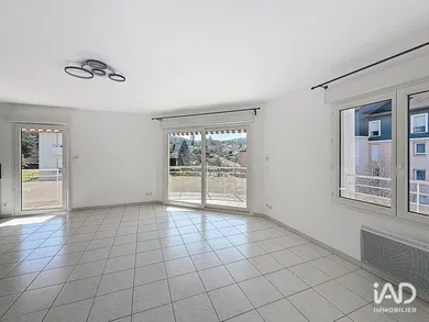 Appartement à VALLEIRY (74520)