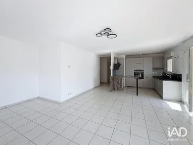 Appartement à VALLEIRY (74520)