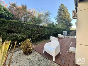 Office in CHAMPAGNE-AU-MONT-D'OR (69410)