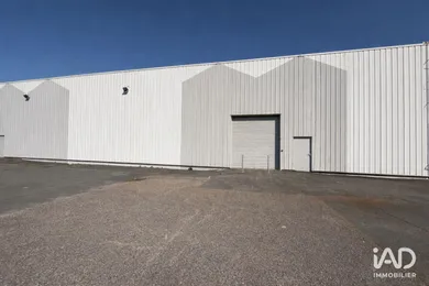 Commercial walls in GUJAN-MESTRAS (33470)